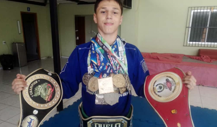 CACARECO RUMO À GRECIA (JOGOS 2024 ABADA CAPOEIRA)