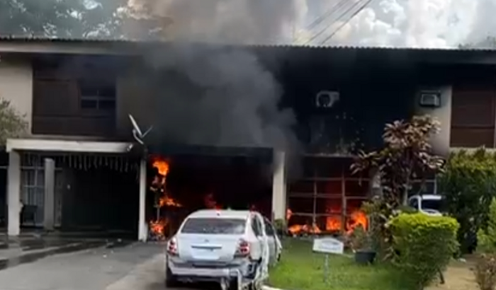 Ajuda a Fran, casa totalmente destruída pelas chamas 22/12/23