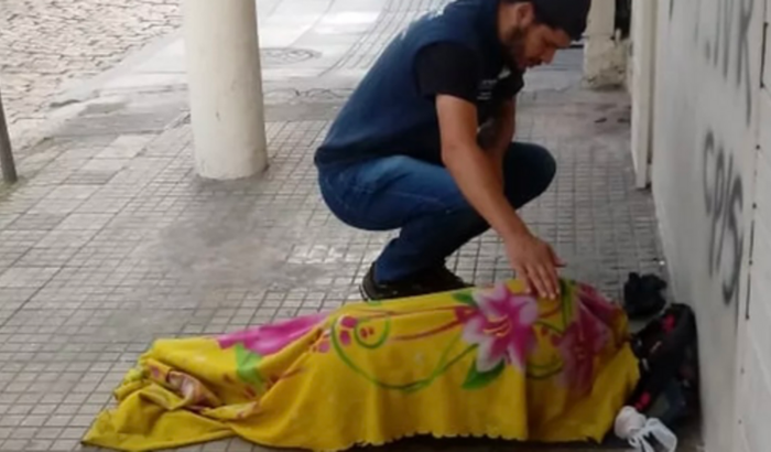 Refeição de Natal para moradores de rua