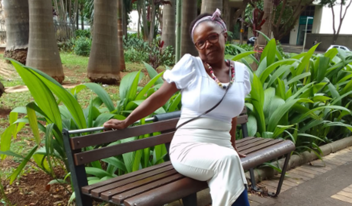 Dora de Oliveira lançará seu 3º livro "Crônicas Diversas"