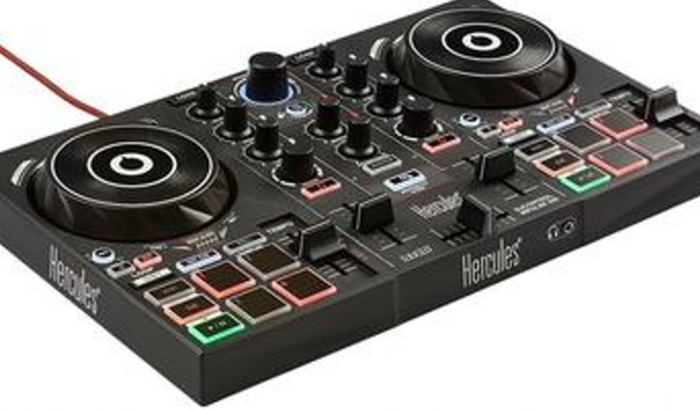 Ajudar  compra um  COMTROLADOR  remix  eu aceito  qualquer tipo de  valor 