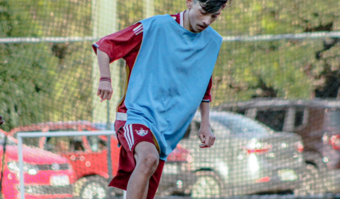 Ajudar nas custas para Pedro jogar fora.