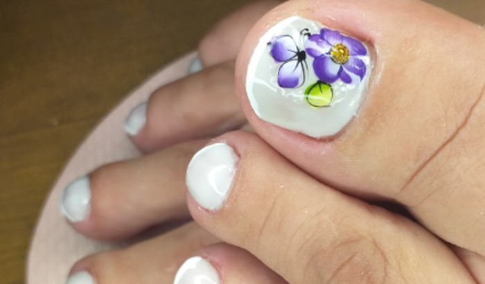 Manicure à Podologa