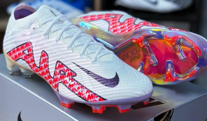 Chuteira para disputar campeonato semana que vem!