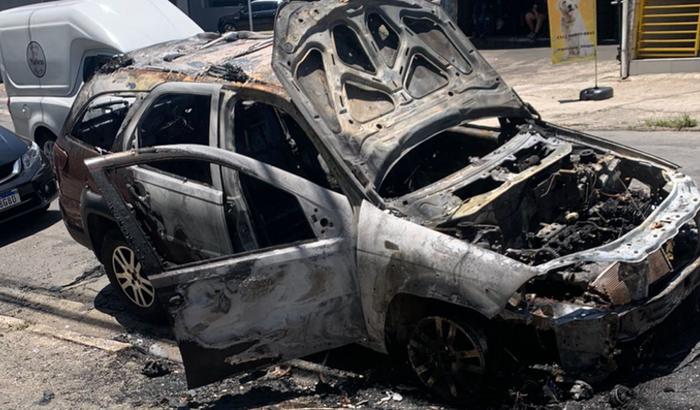 Ajuda para comprar um carro que era nosso único sustento 