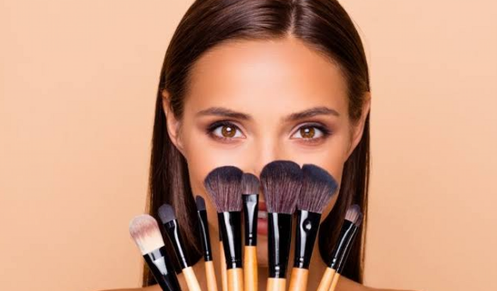 Ajude me a realizar meu sonho de ser uma maquiadora profissional 