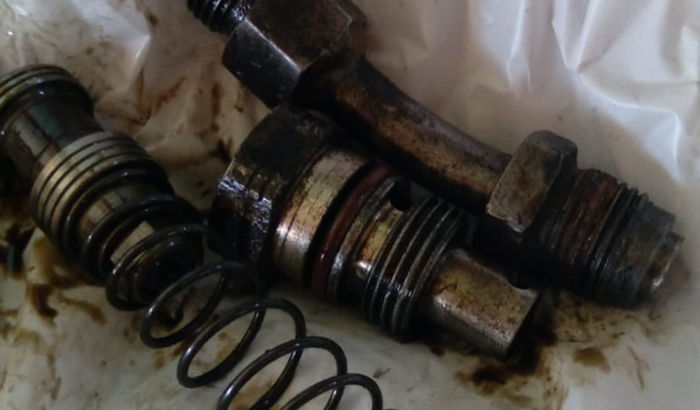 Ajuda pra arrumar o motor do carro