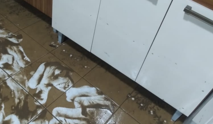 Ajuda para recuperar móveis que perdemos na enchente