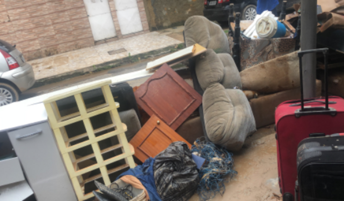 Perdi tudo me ajude a comprar coisas essenciais para minha casa.