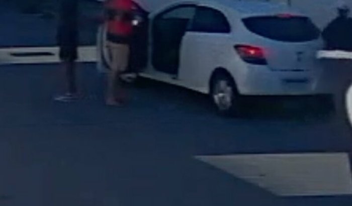 SEQUESTRO RELÂMPAGO SEGUIDO DE ROUBO !