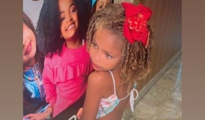 Ajuda no curso de modelo da minha neta