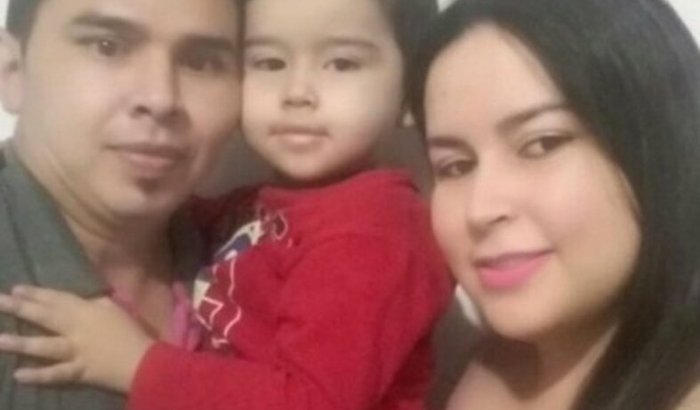 ESTAMOS PRECISANDO DE ALIMENTOS, OU QUALQUER AJUDA POSSÍVEL!!