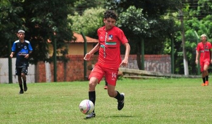 SONHO DE MUITAS MENINOS MAIS POUCOS CORREM ATRAS PARA REALIZAR  