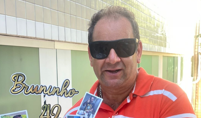 Bruninho precisa de um celular novo!