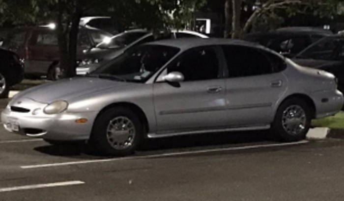 Ajuda no conserto do câmbio automático de um Ford Taurus LX 1997