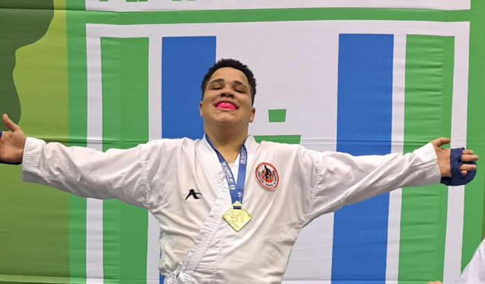 Ajuda para a seleção Brasileira de karatê 