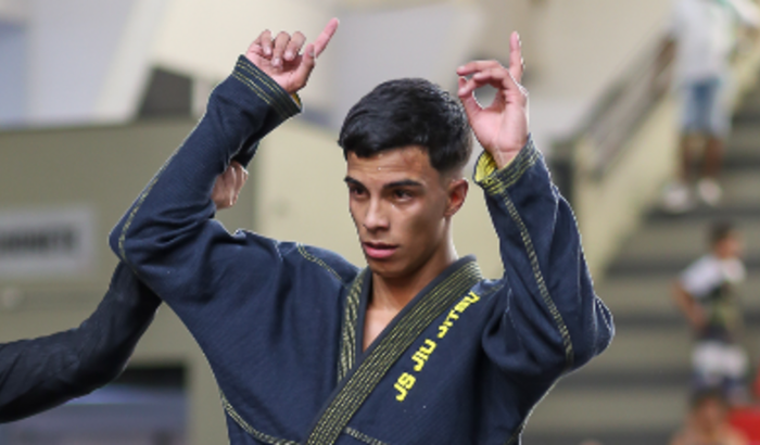 Ajude um atleta competidor 🥋