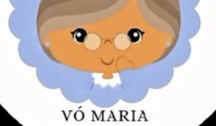 Máquina de algodão doce para a Casa Vó Maria