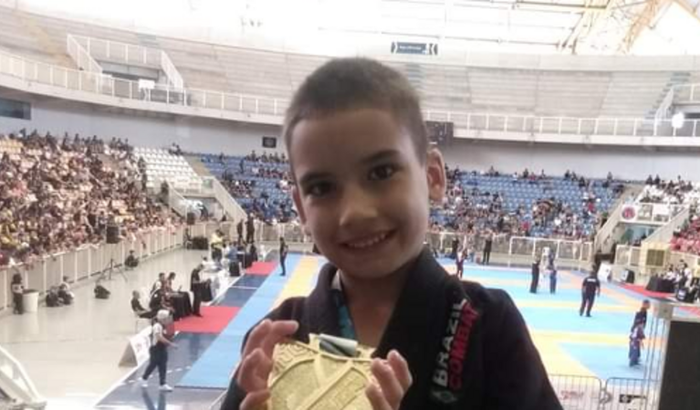 Todo Autista é um campeão - Vamos levar Arthur Fernando para os campeonatos estaduais de jiu-jitsu 