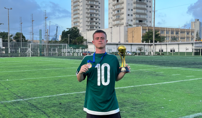 Oportunidade para realizar um sonho 🛫⚽️