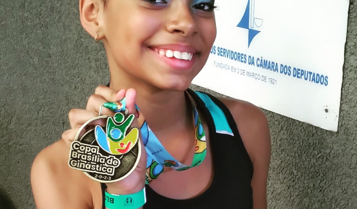 AJUDE-ME A COMPETIR O CAMPIONATO NACIONAL DE GINASTICA