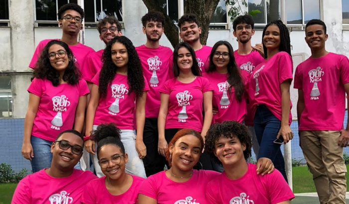 Arrecadação para formatura da turma 8832 do curso técnico em química 