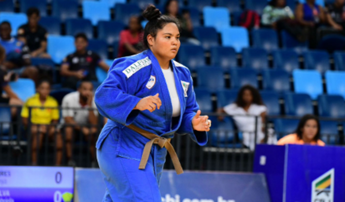 Ajuda para estágio internacional 