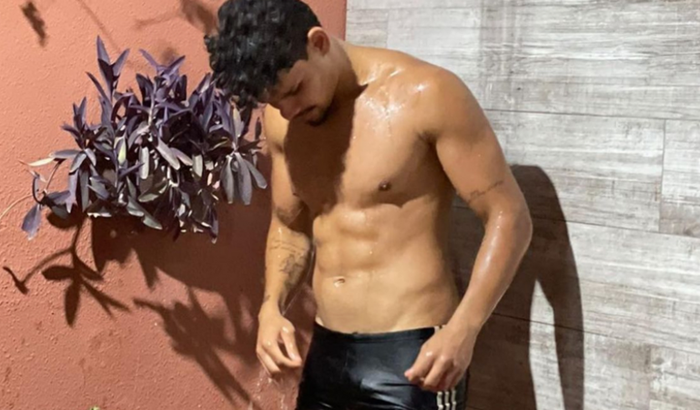 Ajude um liso a ir para Rio De Contas comer agua