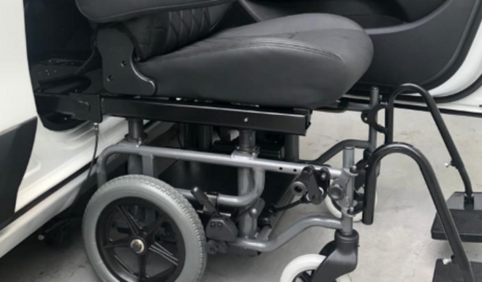 Ajuda para instalar um banco de carro giratório para cadeirante