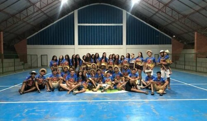 Arrecadação para a compra do nosso figurino