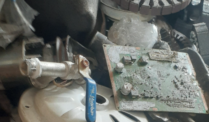 Carro para trabalhar com sucata 