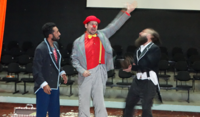 Apresentação Avantes e Cambaleantes