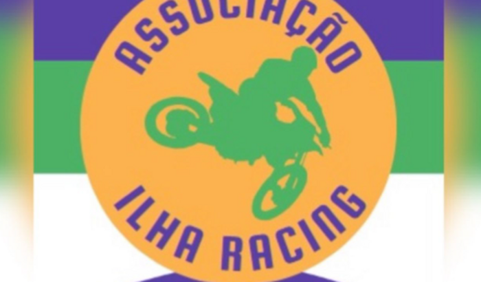 Transporte de barro para pista de motocross