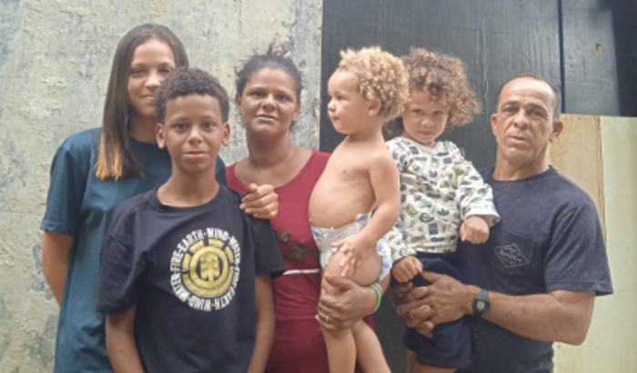 Vamos ajudar o Izaias coletor de reciclados de Boiçucanga