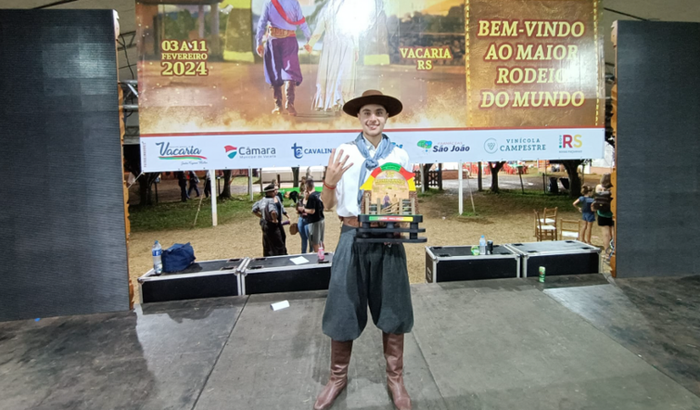 Ajuda nas Despesas para viagem para o Concurso de chula em Lagoa Vermelha