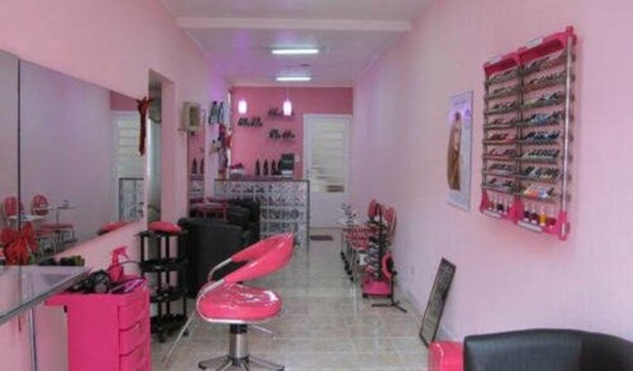 ajudar a nossa amiga terminar o salão de beleza 