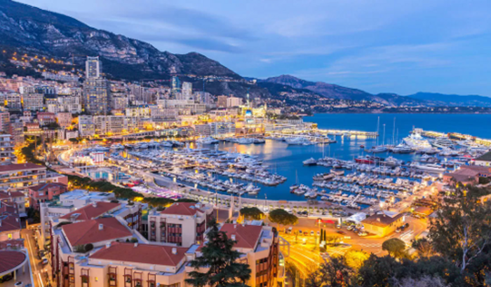 Lua de mel de Luara e Kenji