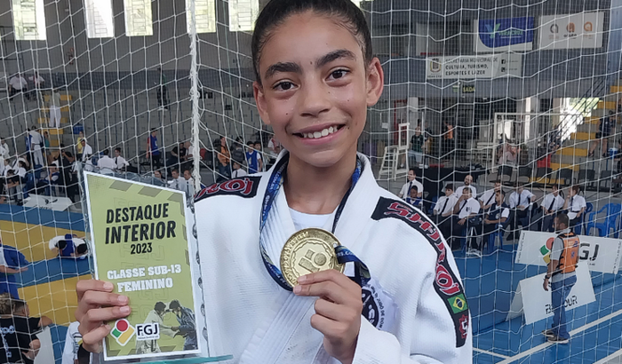 Ajude uma judoca....