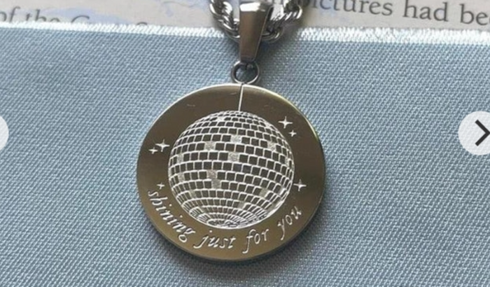 Ajuda para comprar colar da taylor:)