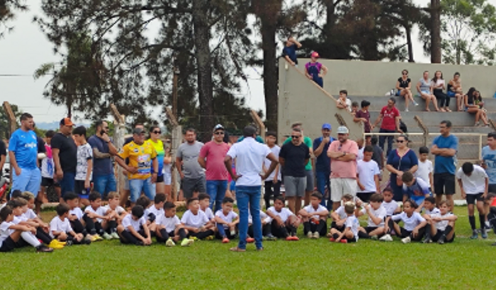 JS PERFORMANCE SOCCER SCHOOL JALES/SP