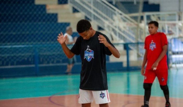 Ajude o Lucas a realizar o sonho dele 