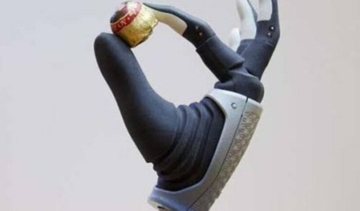 Mão bionica para me amigo bruno