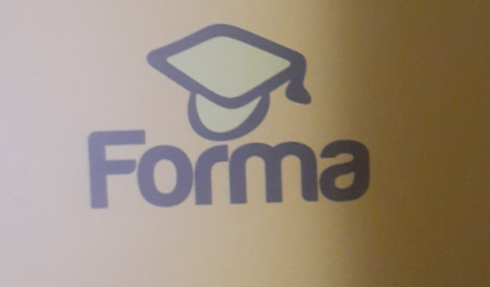 Preciso de ajuda pra pagar minha viagem de formatura do terceiro ano 