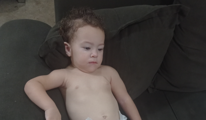 Ajudando minha netinha 