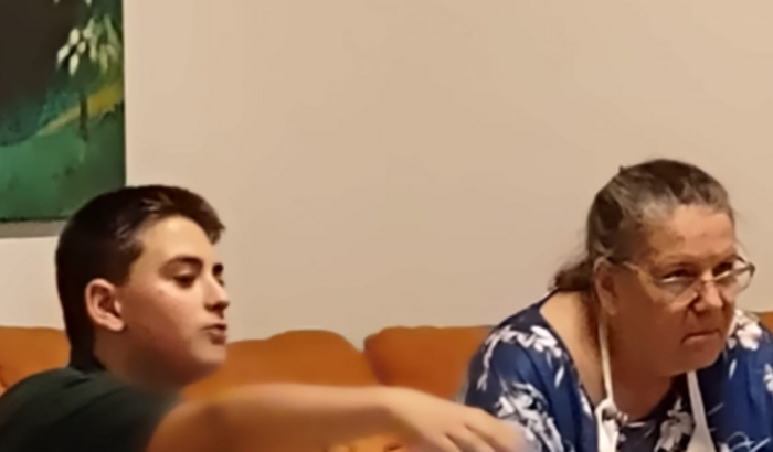 Ajuda para comprar um computador para minha tia querida.