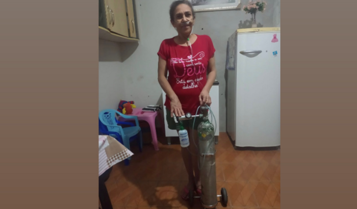AJUDE A MARIA !