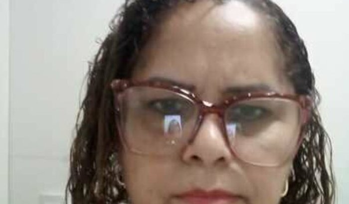 Ajuda pra fazer cirurgia no olho direito motivo perda da visão 
