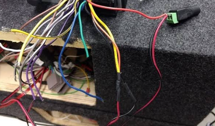 Ajude a comprar as peças do meu som. Algumas peças foi roubada.