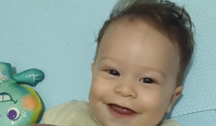 Ajude Teodoro a conhecer vovó dele.