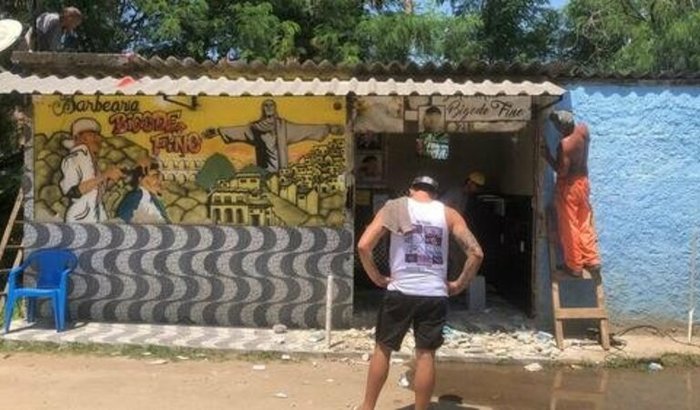 Todos pela barbearia bigode fino 💈